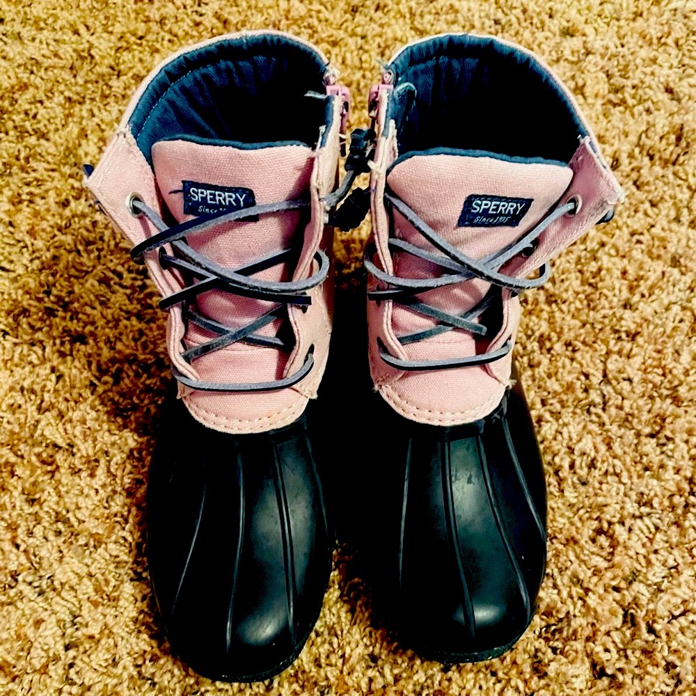 Girls Sperry Saltwater Boot Size 2